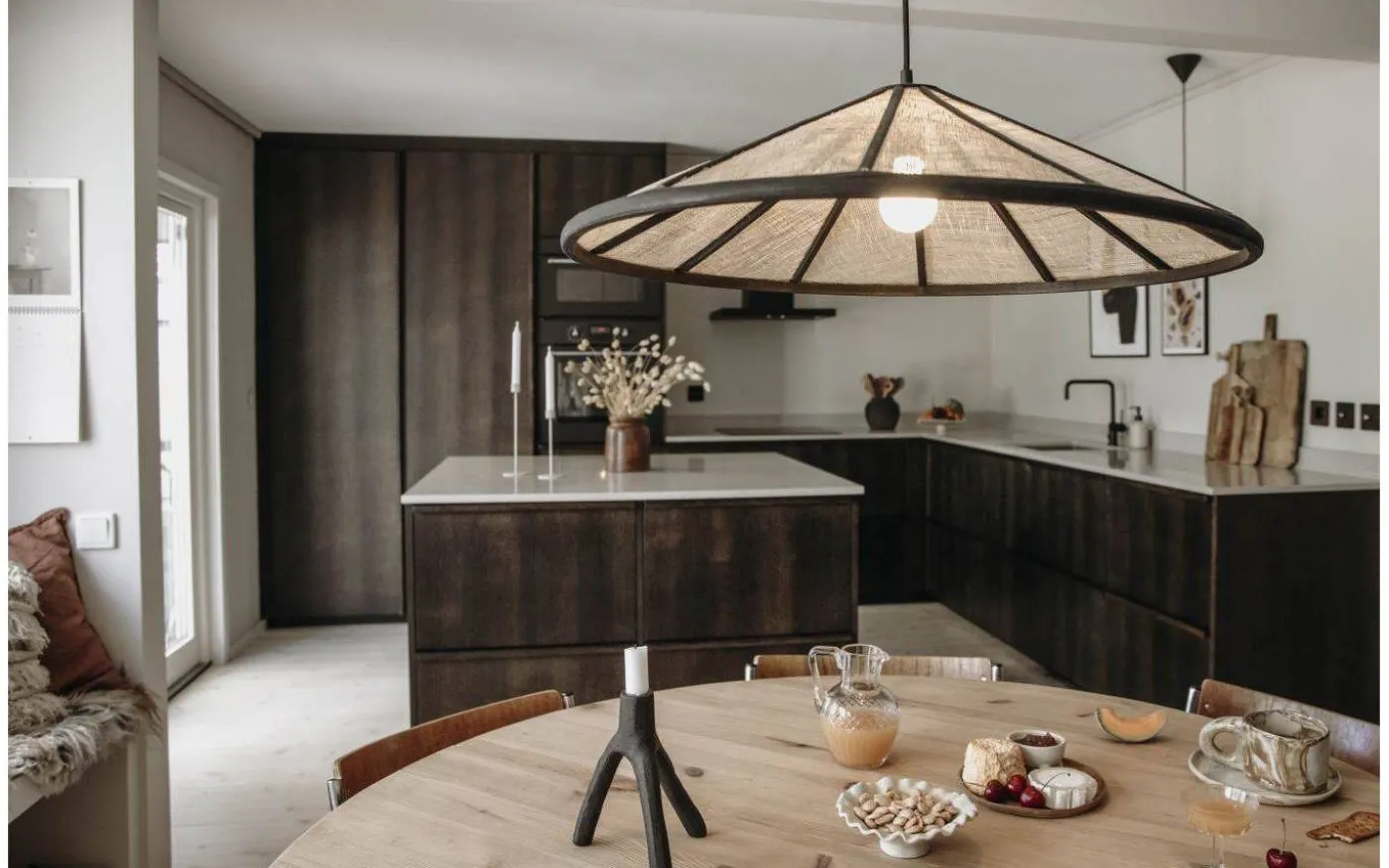 Akira Taklampa 70cm Svart/Natur