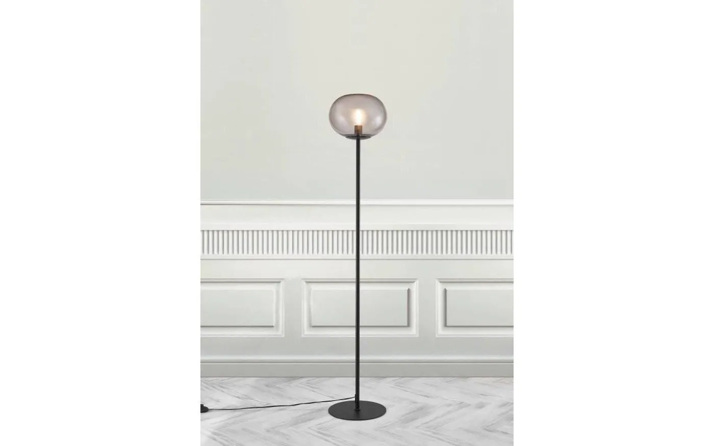 Alton Golvlampa 150cm Svart/Rökfärgad