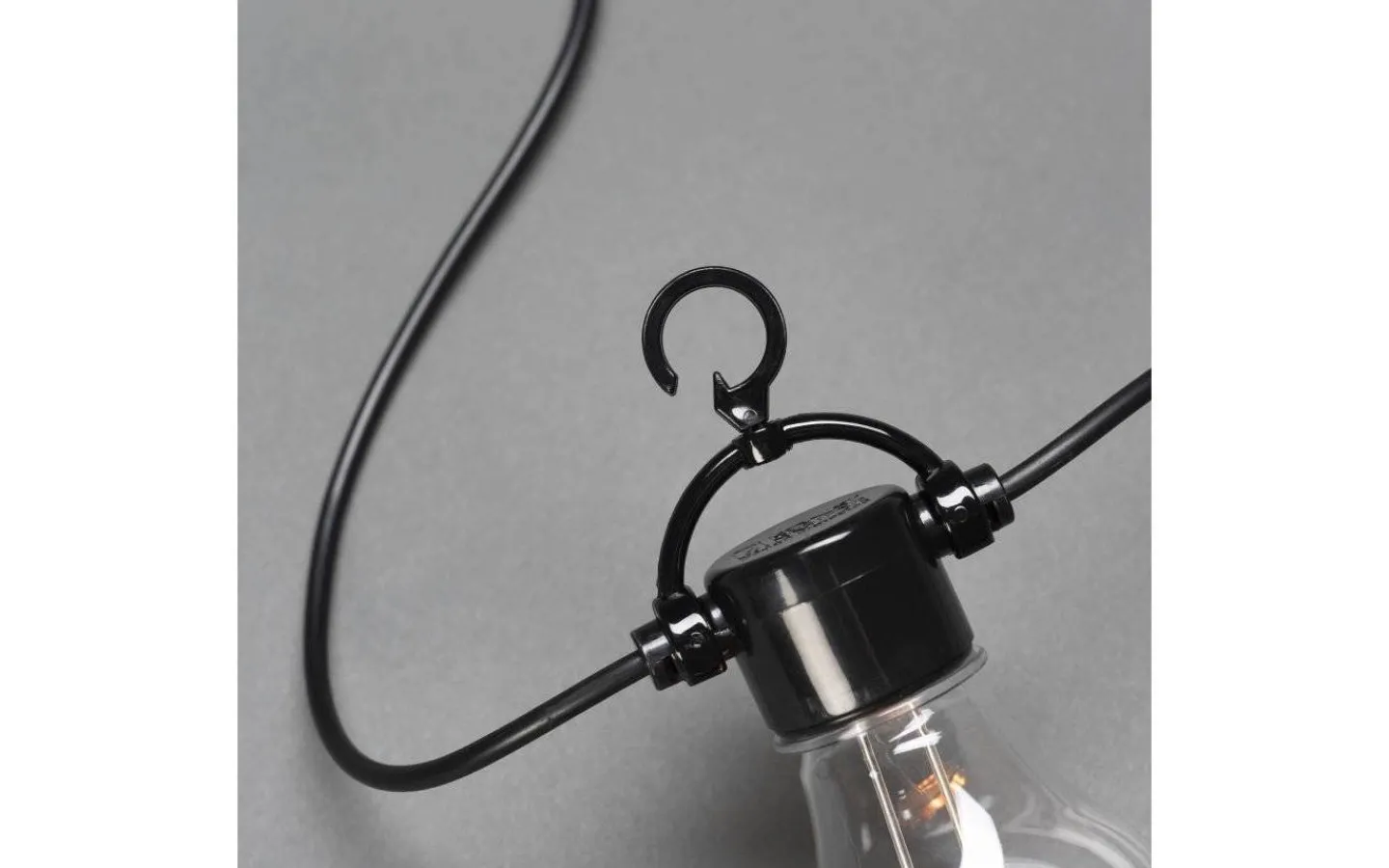 Partyslingor Utomhus 230V|Partyslingor Utomhus 230V<Konstsmide Ambura Ljusslinga EXTRA 9,15m 10L med skärmar Svart/Amber IP44