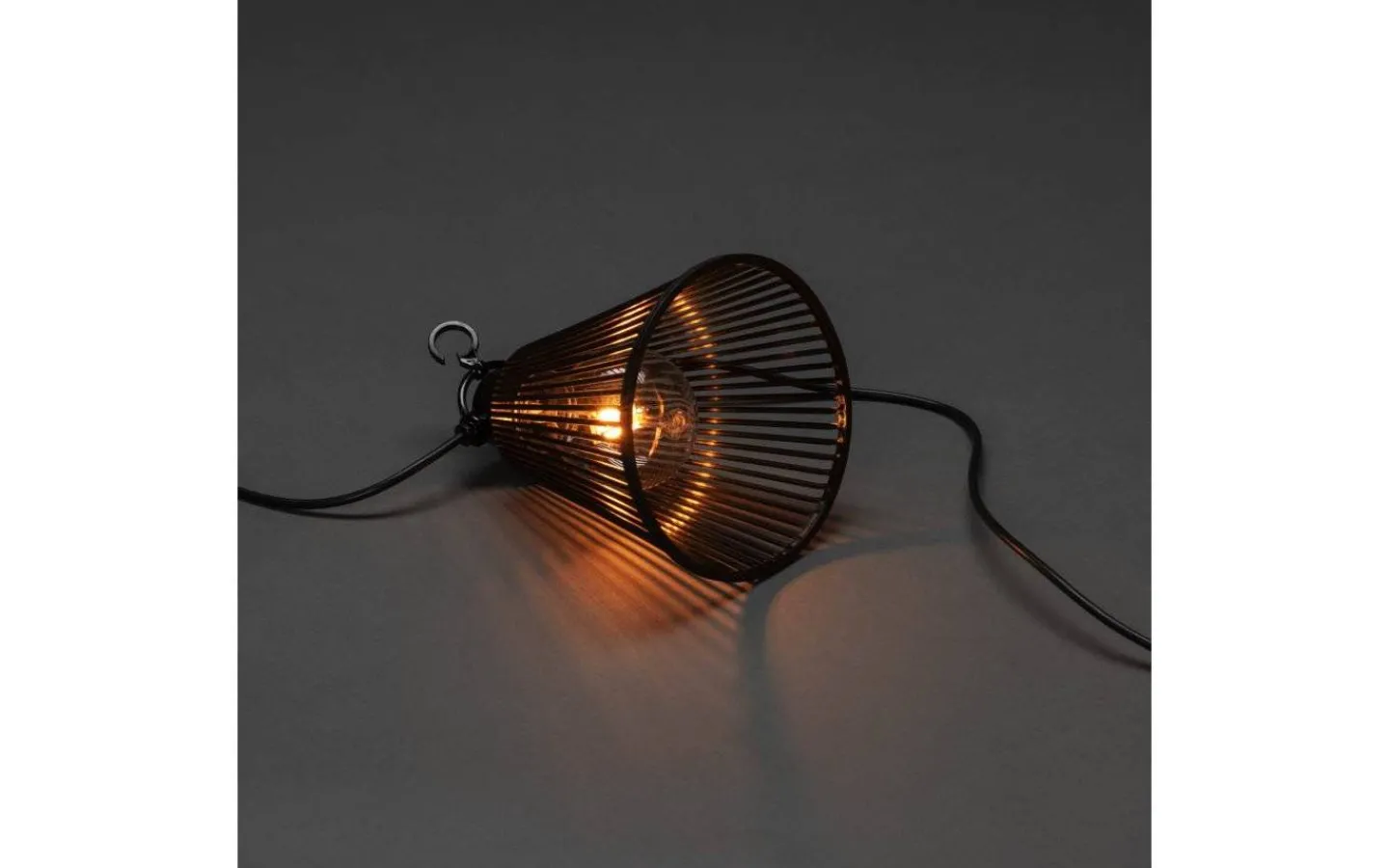 Partyslingor Utomhus 230V|Partyslingor Utomhus 230V<Konstsmide Ambura Ljusslinga EXTRA 9,15m 10L med skärmar Svart/Amber IP44