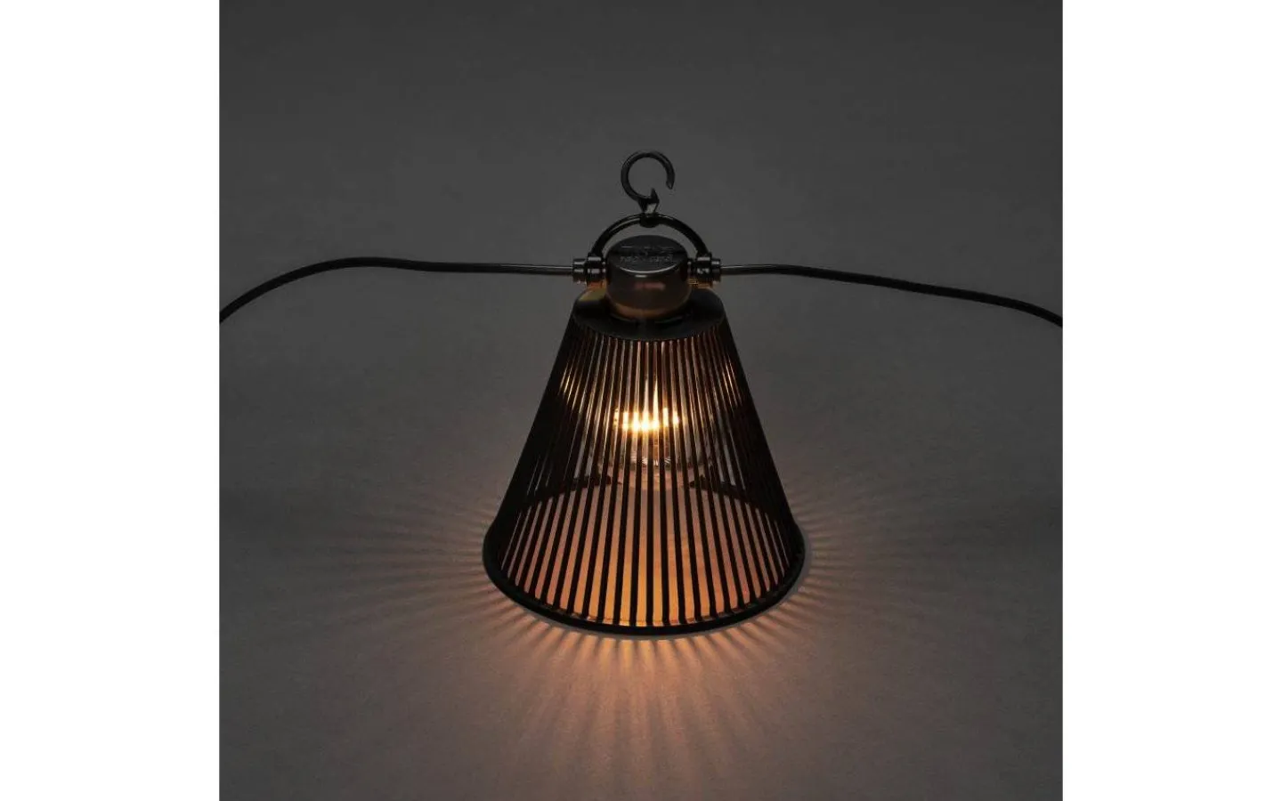 Partyslingor Utomhus 230V|Partyslingor Utomhus 230V<Konstsmide Ambura Ljusslinga EXTRA 9,15m 10L med skärmar Svart/Amber IP44