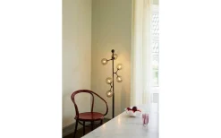 Halo Design Atom Golvlampa 155cm Svart/Smoke* Golvlampor