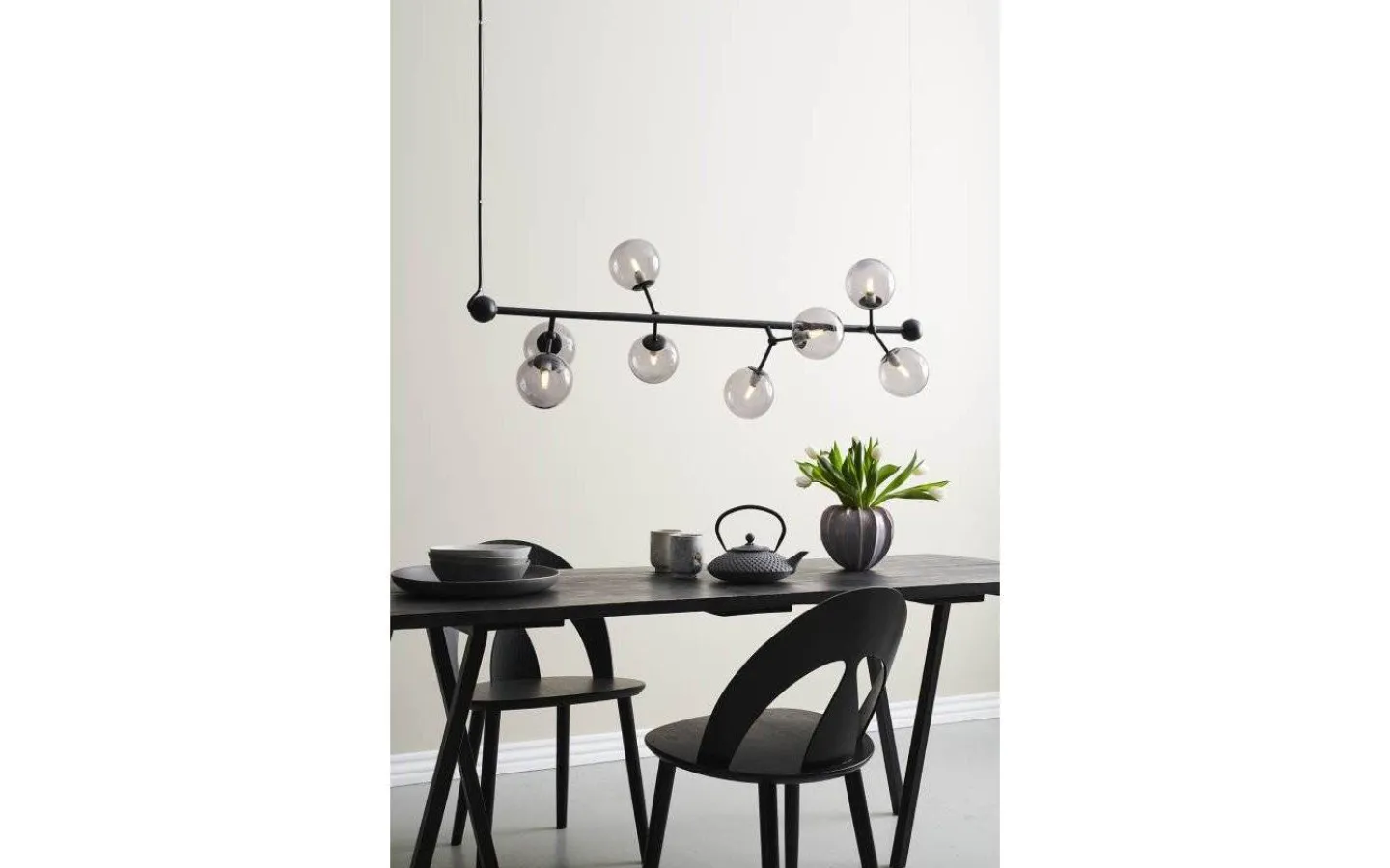 Halo Design Atom Taklampa 123cm Svart/Smoke* Avlånga Taklampor