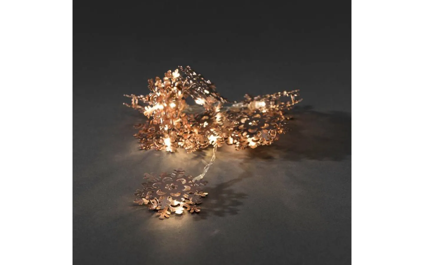 Konstsmide Batteridriven Ljusslinga 90cm Snöflingor Koppar* Batteri Julpynt Inomhus