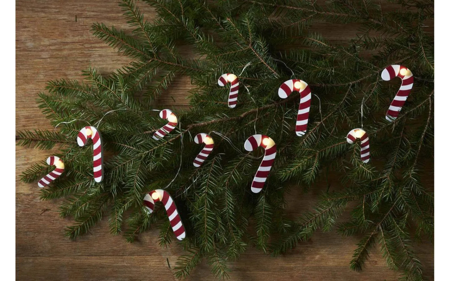 Star Trading Candy Cane Batteridriven Ljusslinga Polkagris 1,35m Röd/Vit* Batterislingor|Inomhusdekorationer Batteri