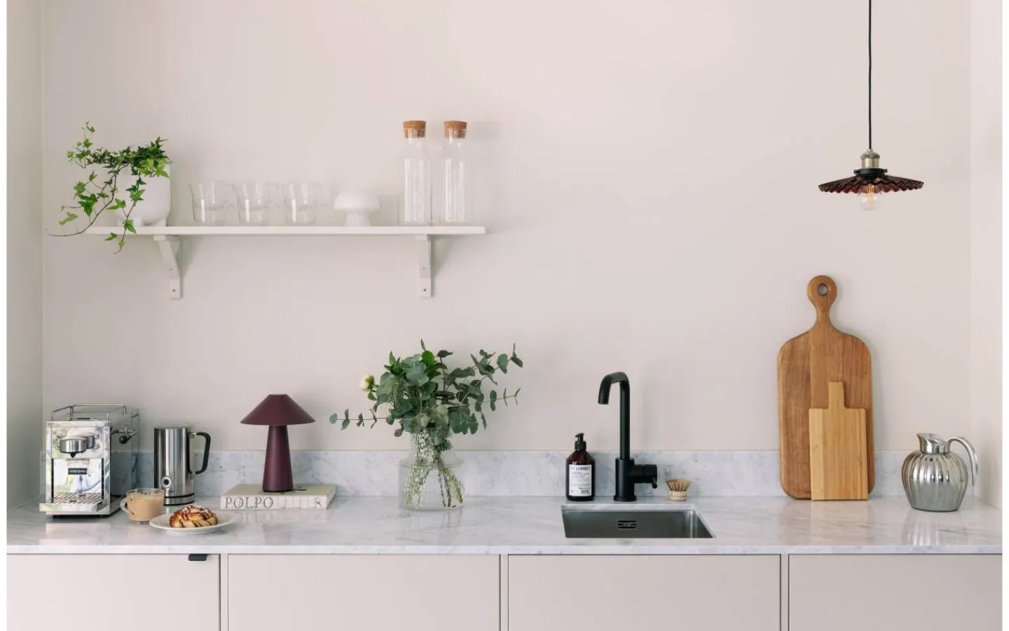 Globen Lighting Cannes Portabel Bordslampa 26cm Burgundy IP44* Uppladdningsbara Lampor Utomhus|Uppladdningsbara Lampor Utomhus