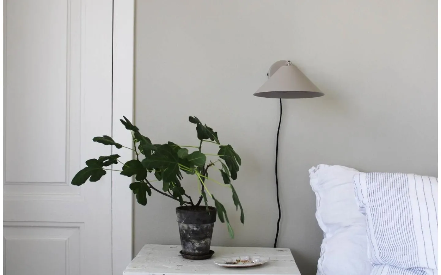 Läslampor<Globen Lighting Cannes Vägglampa 20cm Mud