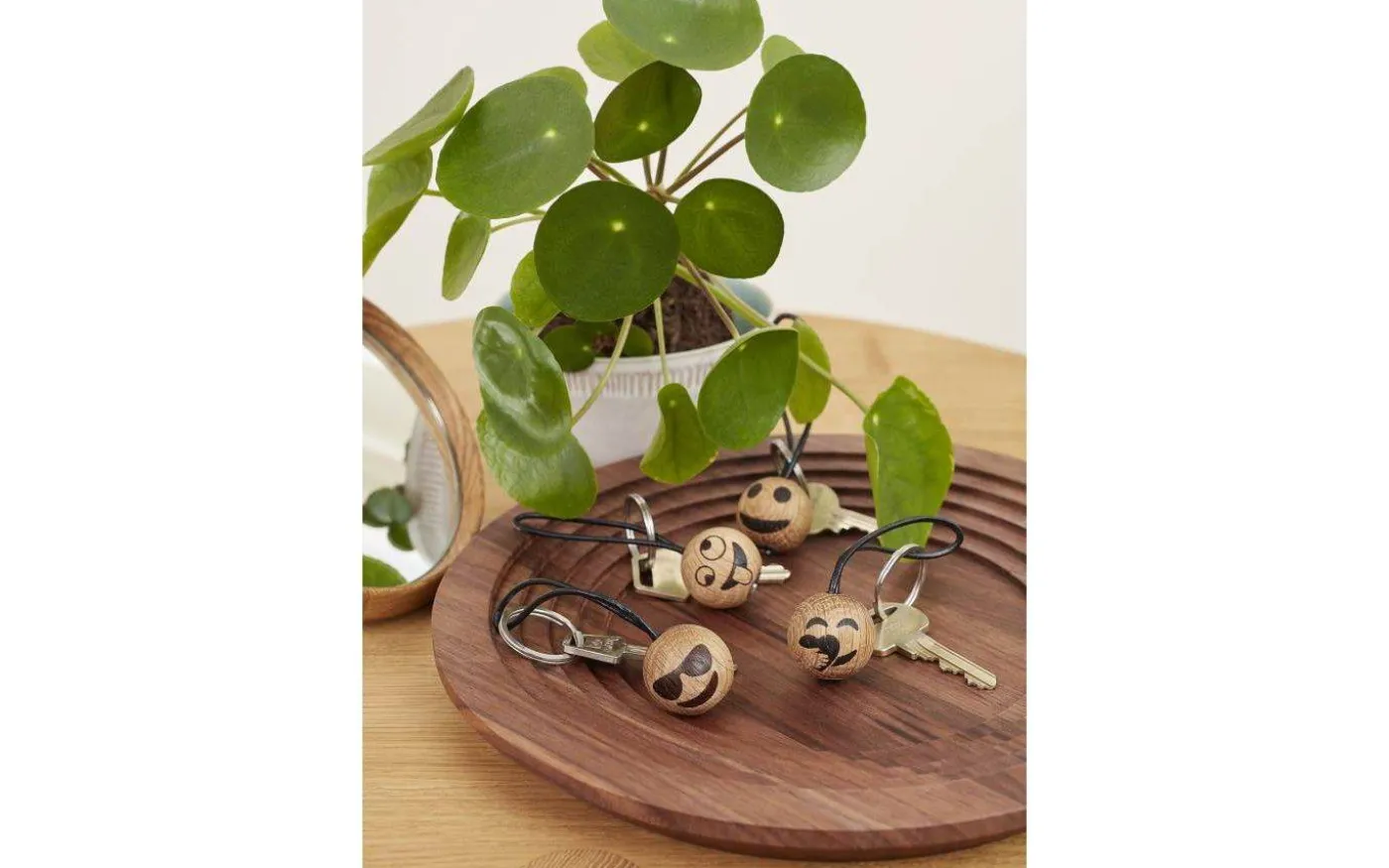 Care Emoji Nyckelring Ø3cm Ek