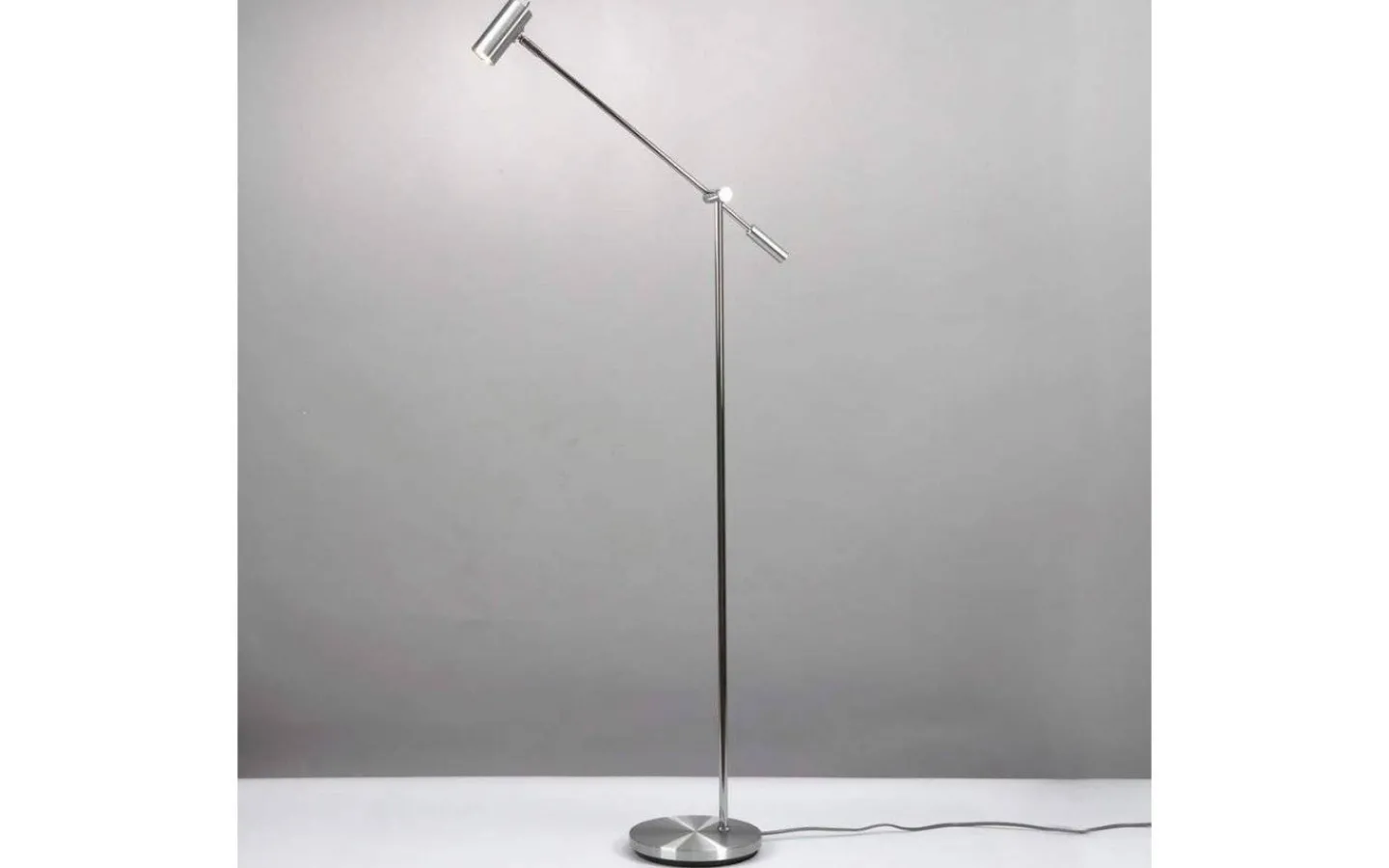 Vardagsrum|Golvläslampor<Belid Cato Golvlampa 134cm LED GU4 Dimbar Aluminium