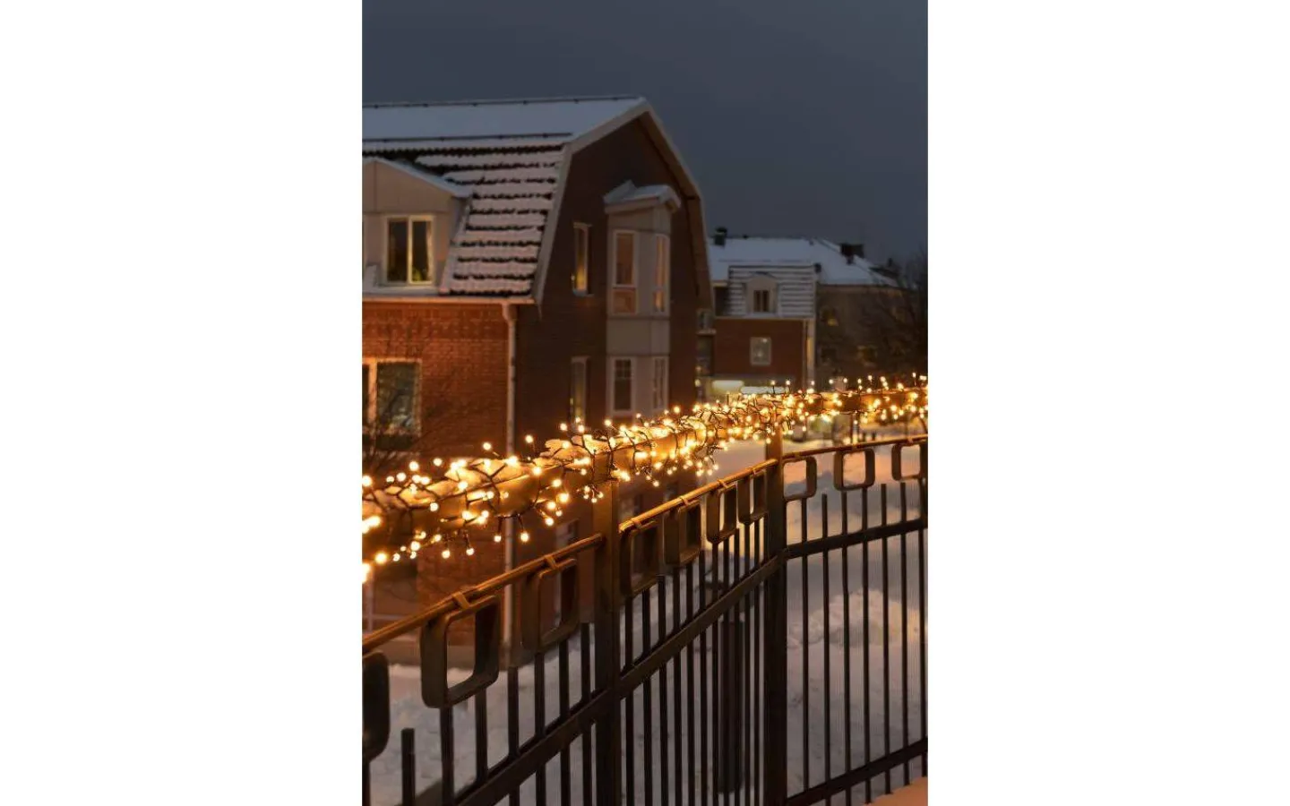 Konstsmide Clusterslinga 17,58m Frostad Amber IP44* Långa Ljusslingor (11-20M)|Clusterslingor