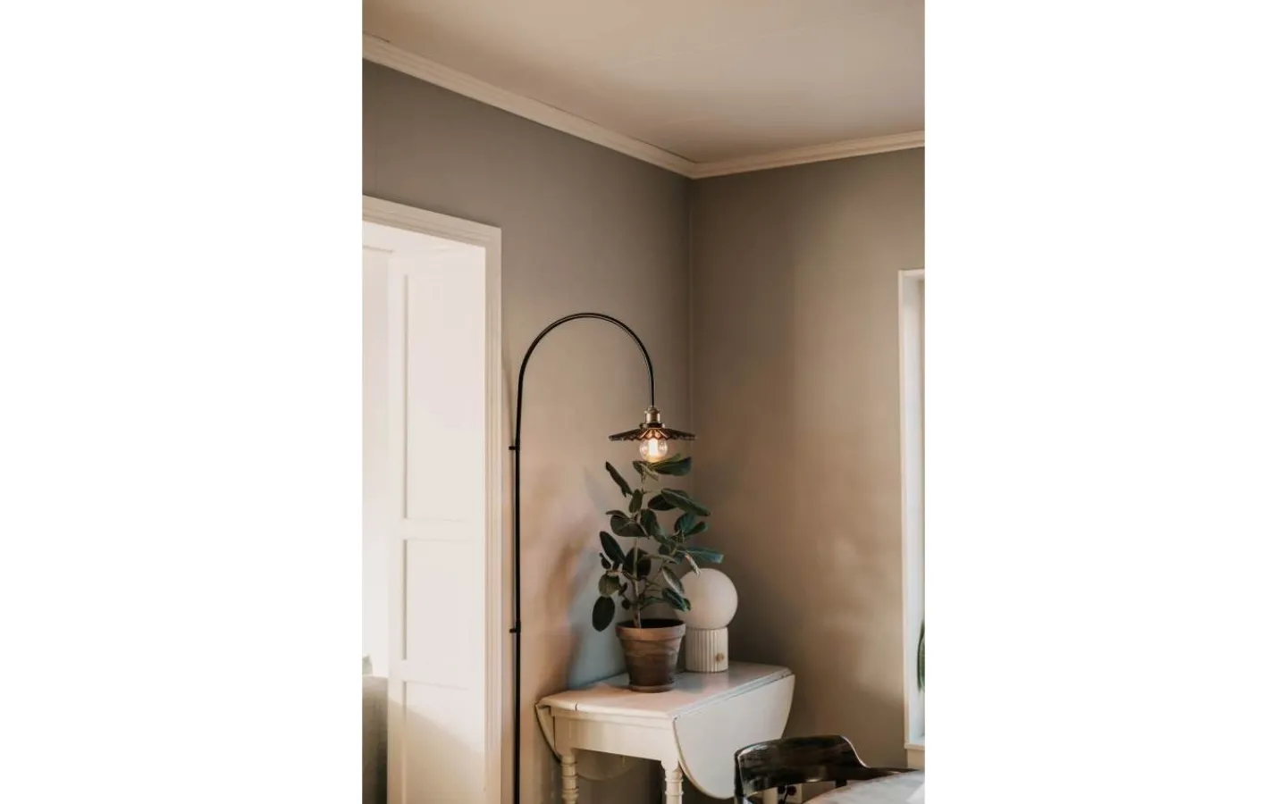 Globen Lighting Cobbler Vägglampa 150cm Rök* Lampetter