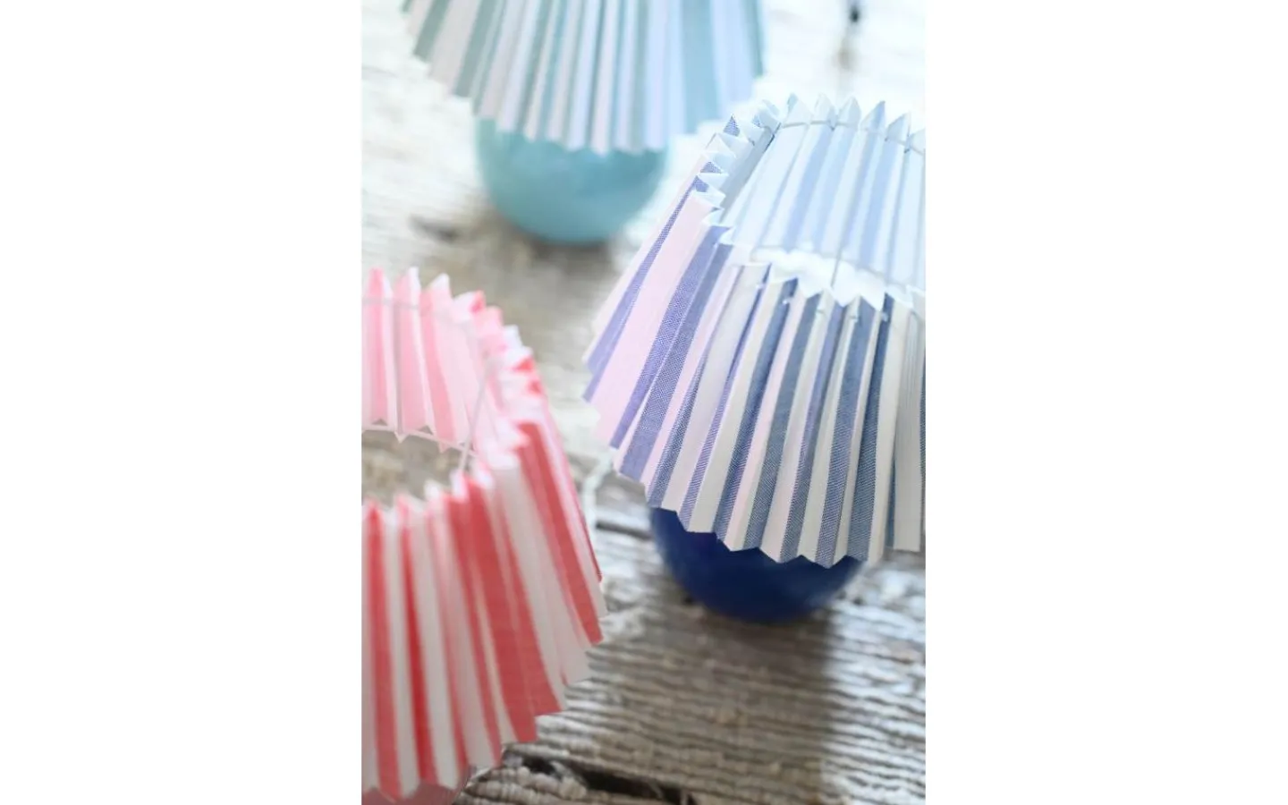 Hallbergs Costa Nova Plisserad Lampskärm Ø21cm Ljusblå* Plisserade Lampskärmar