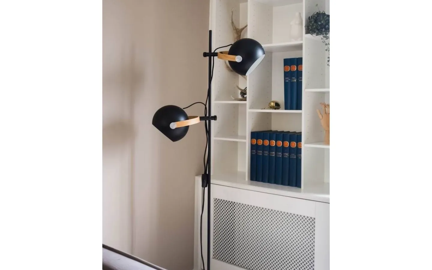 Halo Design DC Golvlampa 2L 150cm Svart/Ek* Golvläslampor