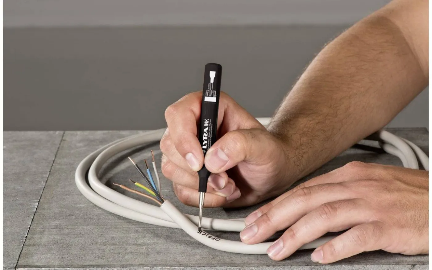 Djuphålsmärkare, Lyra Ink