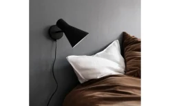 Dyberg Larsen DL12 Vägglampa Svart* Läslampor