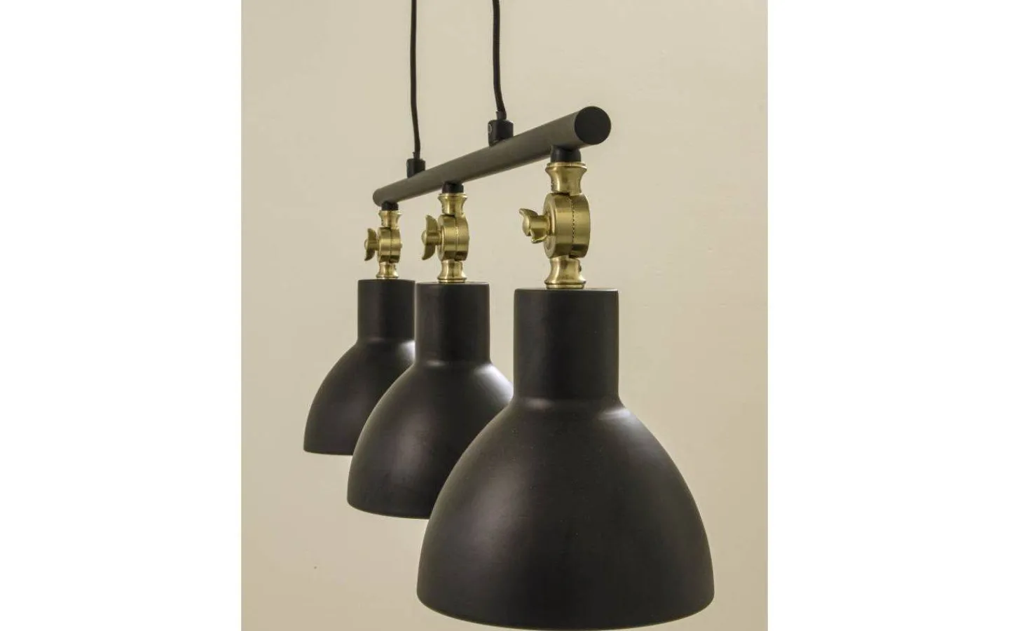 Aneta Dublin Taklampa 76cm Svart/Matt Mässing* Avlånga Taklampor