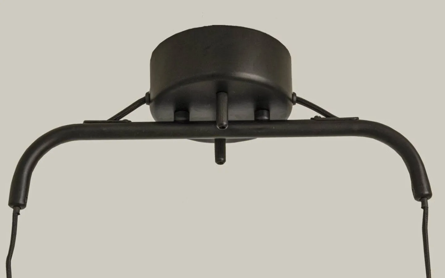 Aneta Dublin Taklampa 76cm Svart/Matt Mässing* Avlånga Taklampor