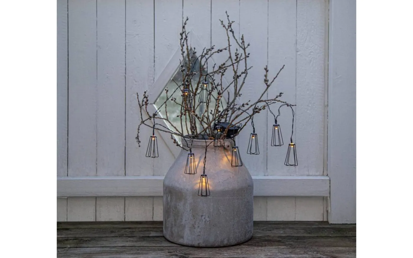 Eddy Solcellsdriven Ljusslinga 1,8m Svart