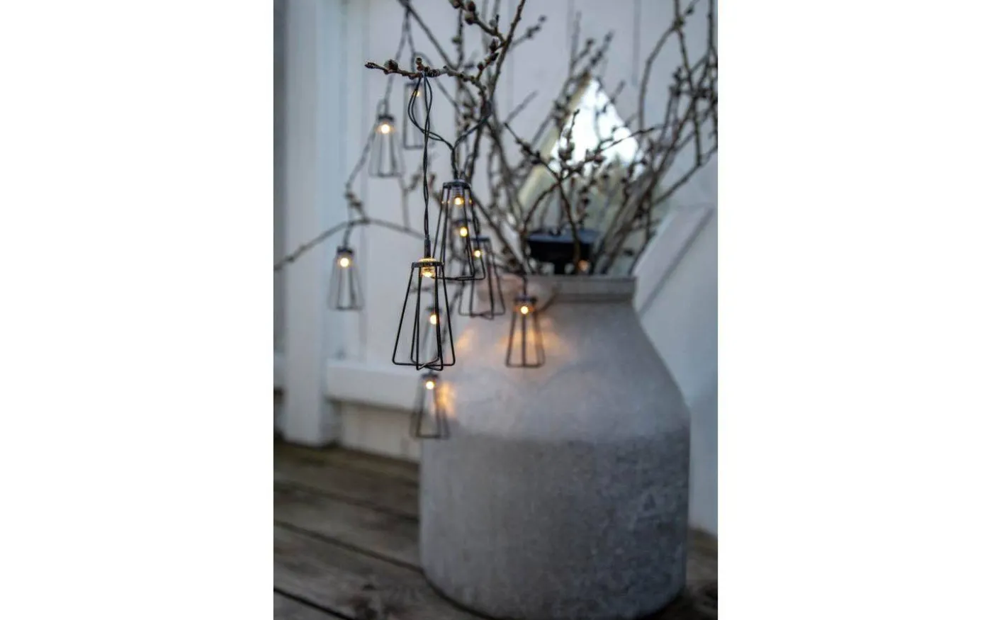 Eddy Solcellsdriven Ljusslinga 1,8m Svart