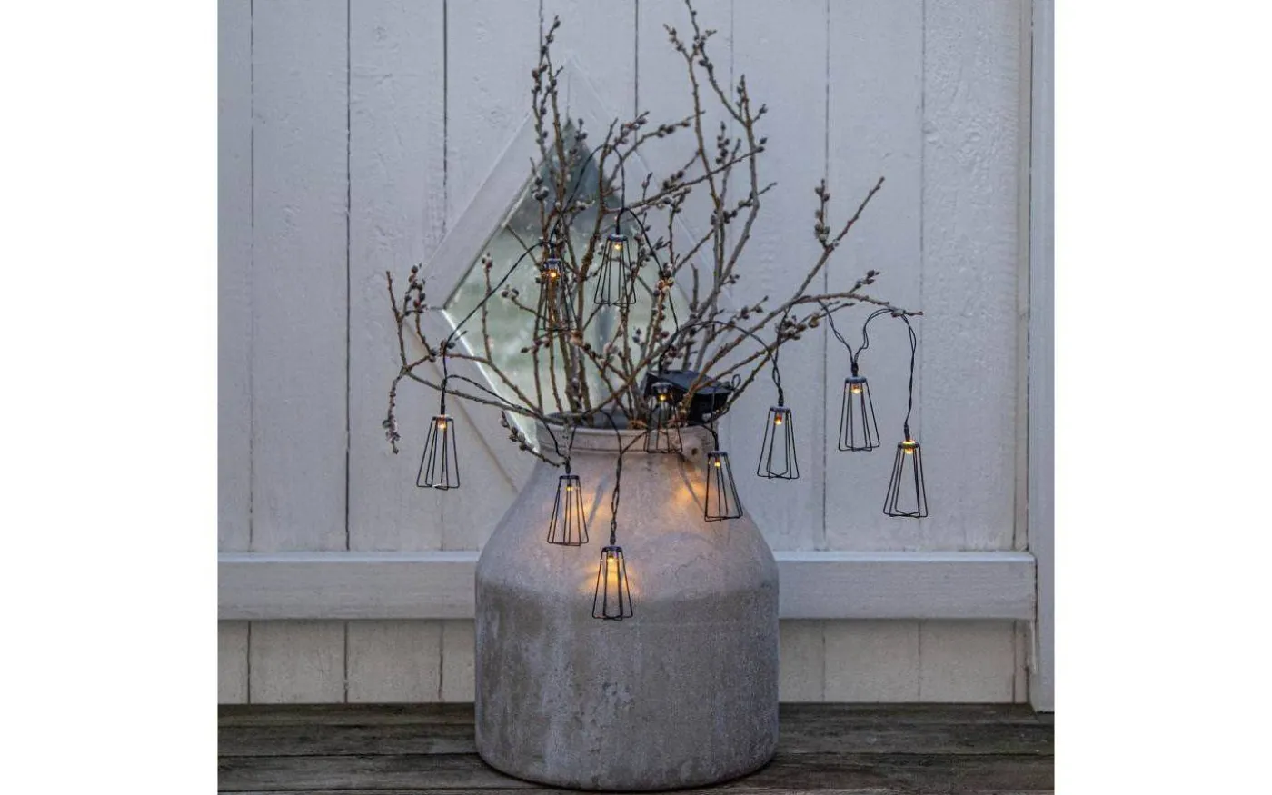 Eddy Solcellsdriven Ljusslinga 1,8m Svart