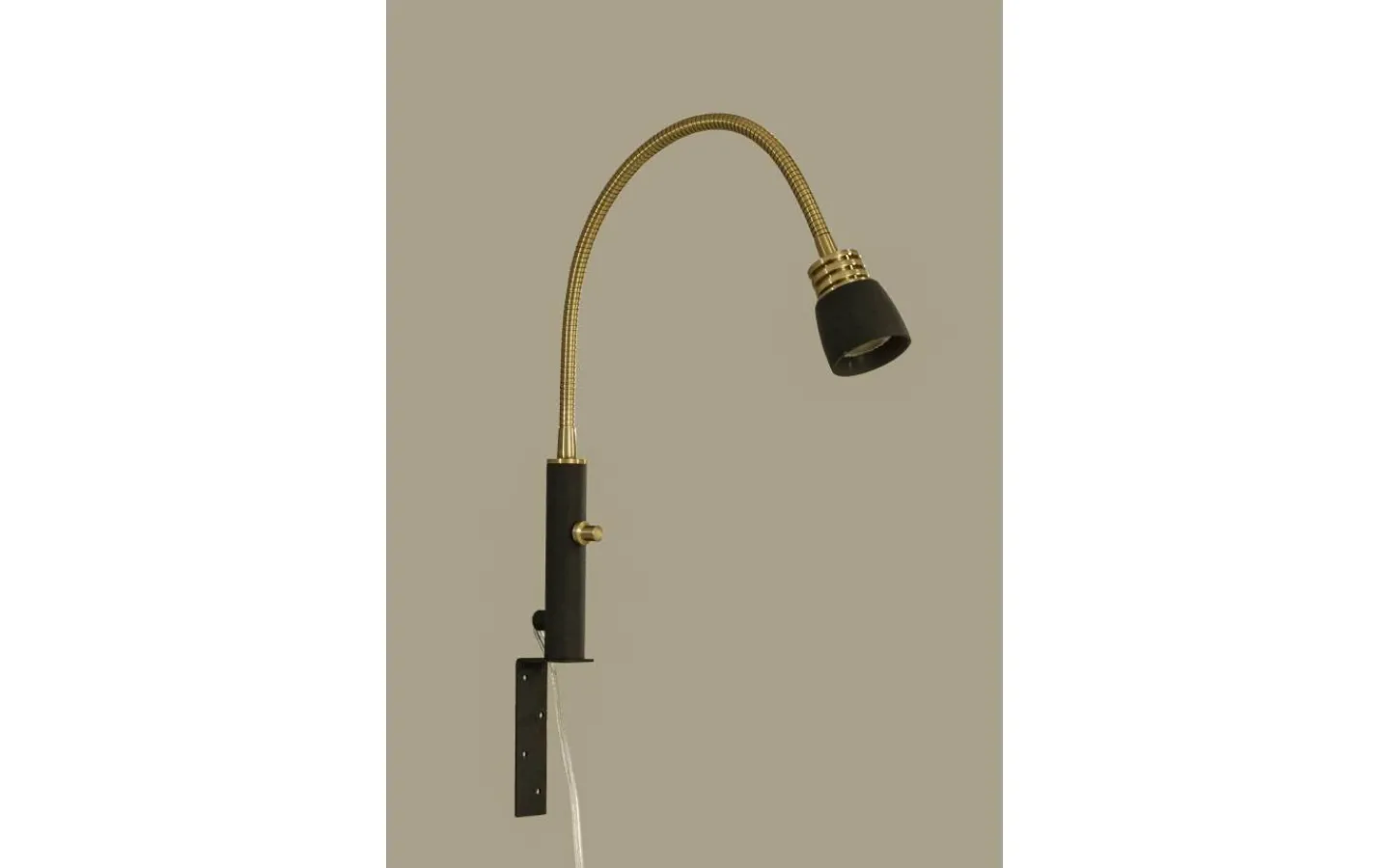 Aneta Eketorp Sänglampa LED 3W 2700K Svart/Matt Mässing* Läslampor