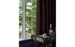 Svanefors Estelle Sammet Gardin 2P Mocca 2x135x280cm* Mörkläggningsgardiner|Enfärgade Gardiner