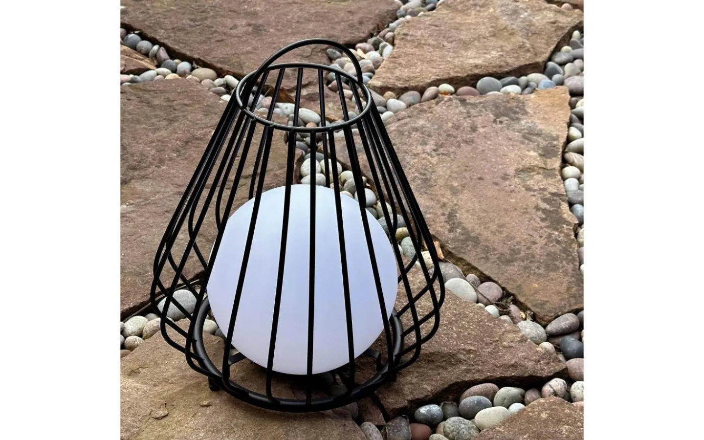 Dyberg Larsen Evesham Laddbar/Solcells Lykta 38cm LED 2700K Svart IP44* Ljuslyktor|Uppladdningsbara Lampor Utomhus