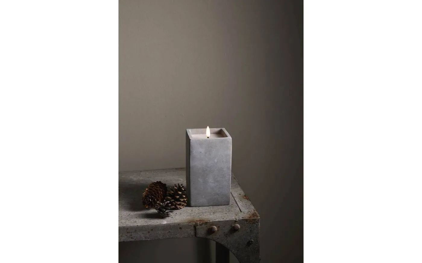 Flamme Cem Batteridrivet Blockljus 17cm Grå