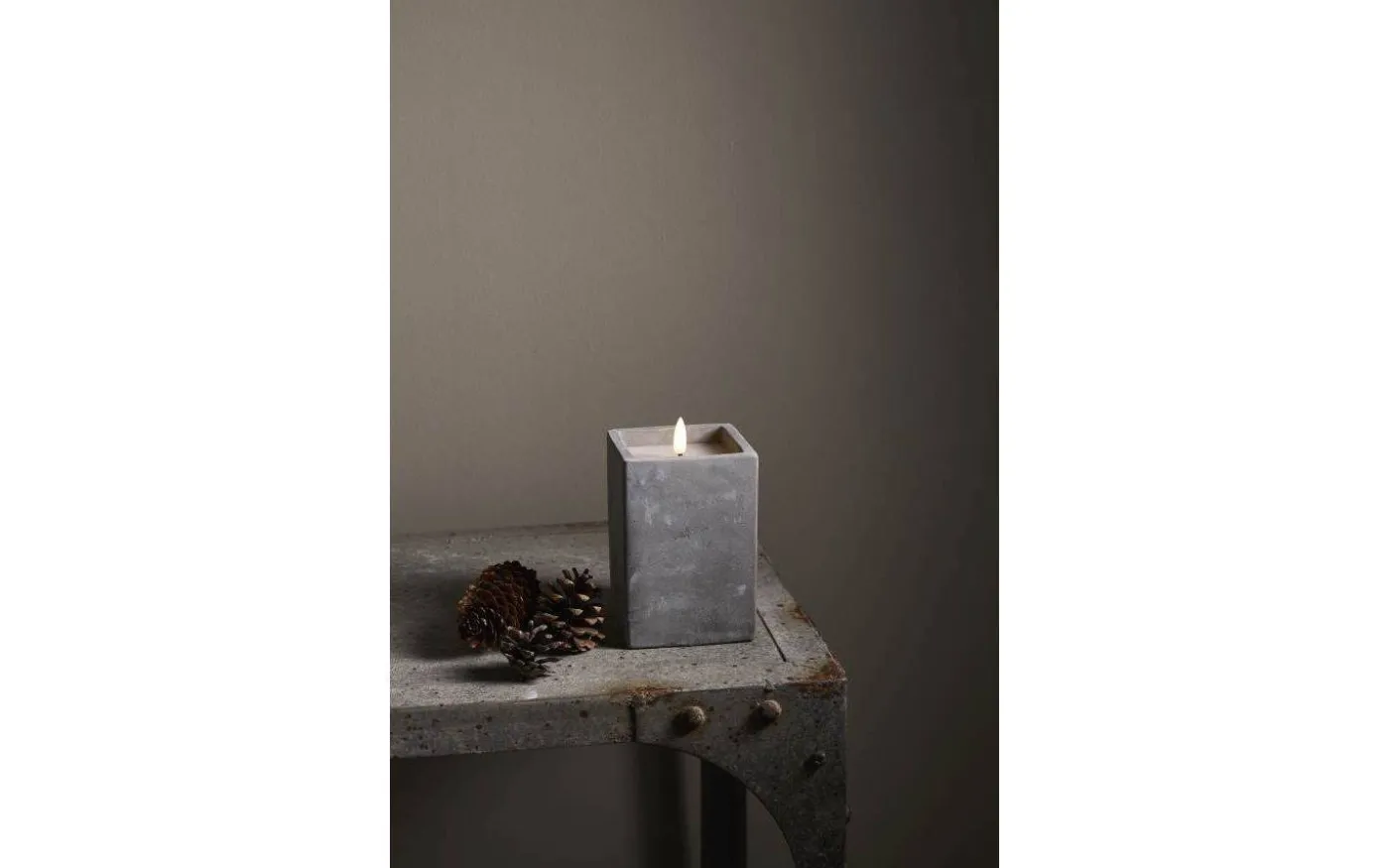 Flamme Cem Batteridrivet Blockljus 15cm Grå