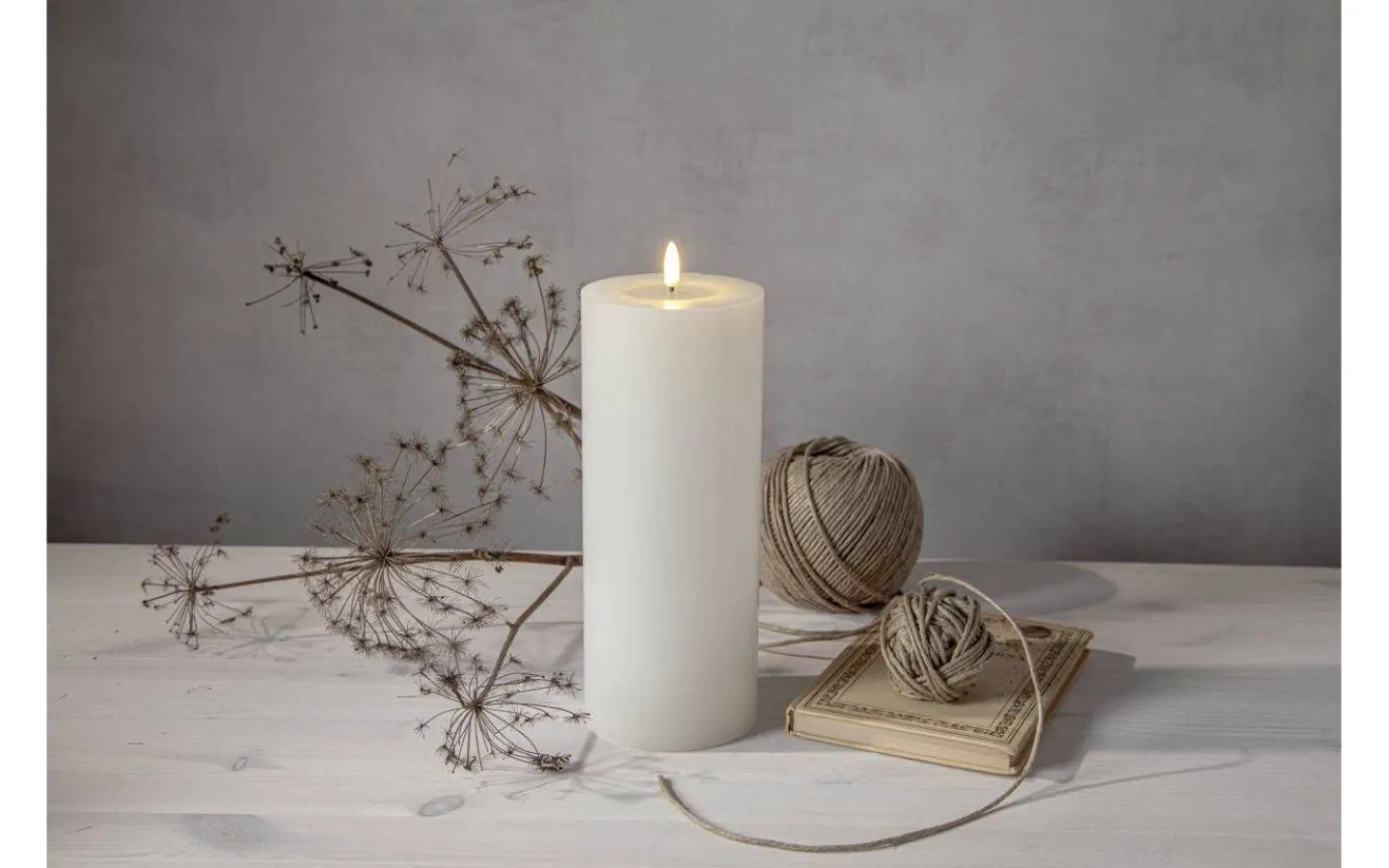 Flamme Batteriljus (Hela Serien)|Flamme Batteriljus (Hela Serien)<Star Trading Flamme Flow Batteridrivet Blockljus 27,5cm Longlife 2500h Vit