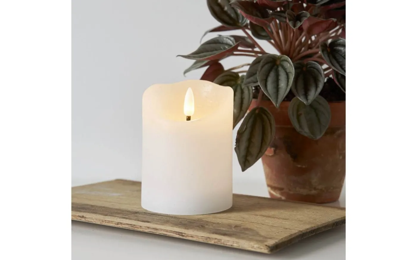 Flamme Rustic Batteridrivet Blockljus 10cm Vit