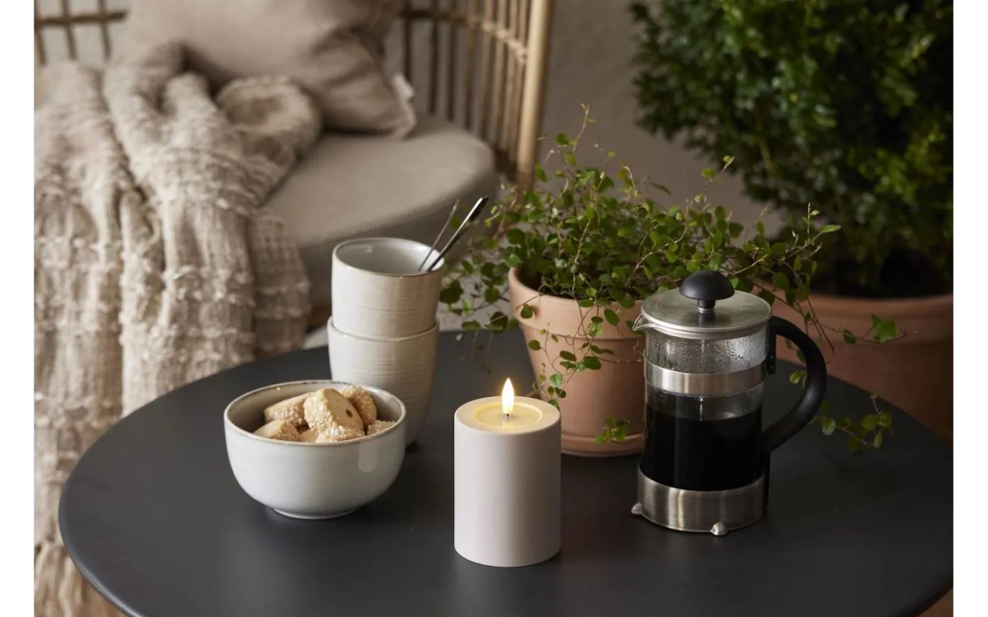 Flamme Batteriljus (Hela Serien)|Flamme Batteriljus (Hela Serien)<Star Trading Flamme Soft Batteridrivet Blockljus 12,5cm Beige