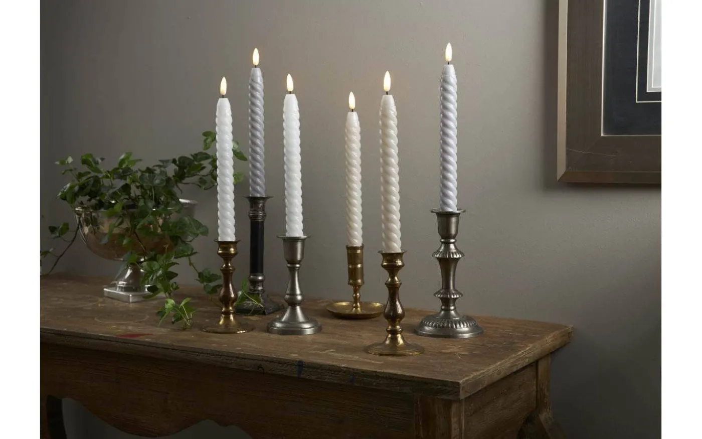 Flamme Swirl Batteridrivna Antikljus 25cm 2-Pack Vit