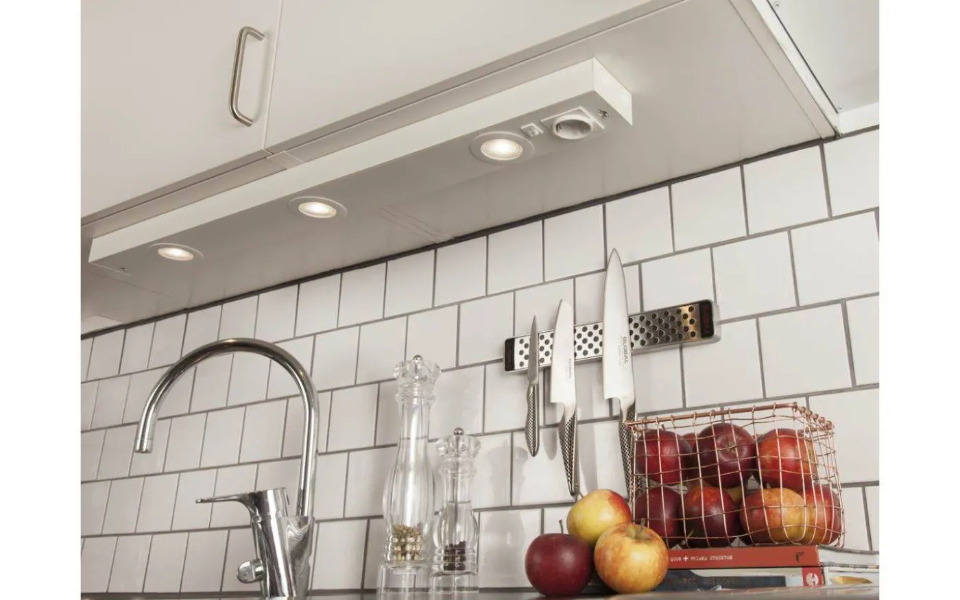 Function G2 III Bänkbelysning 3000K 10,8W 87cm