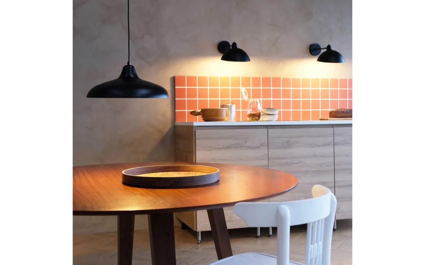 Futura Vägglampa Svart