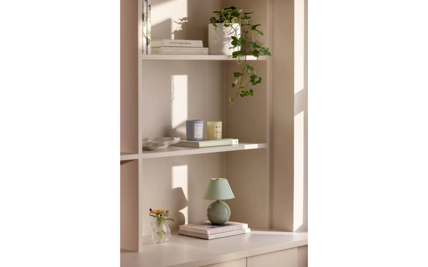 Uppladdningsbara Lampor Inomhus|Bordslampor<Globen Lighting Iris Portabel Bordslampa 23cm Grön