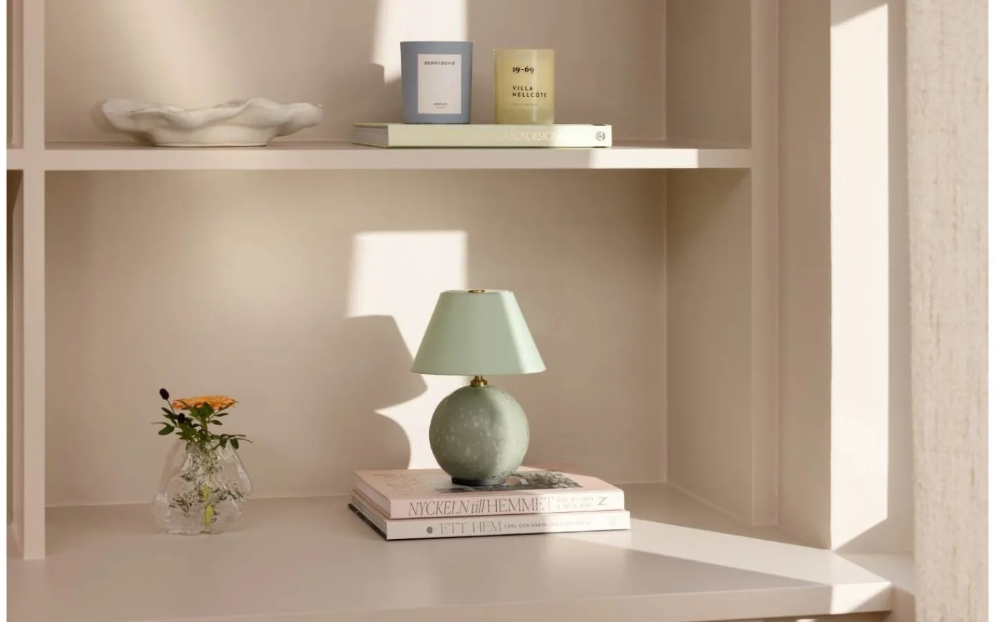 Uppladdningsbara Lampor Inomhus|Bordslampor<Globen Lighting Iris Portabel Bordslampa 23cm Grön