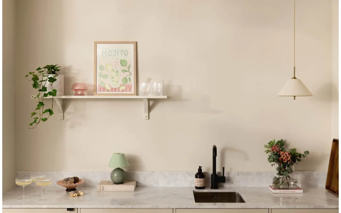 Uppladdningsbara Lampor Inomhus|Bordslampor<Globen Lighting Iris Portabel Bordslampa 23cm Grön