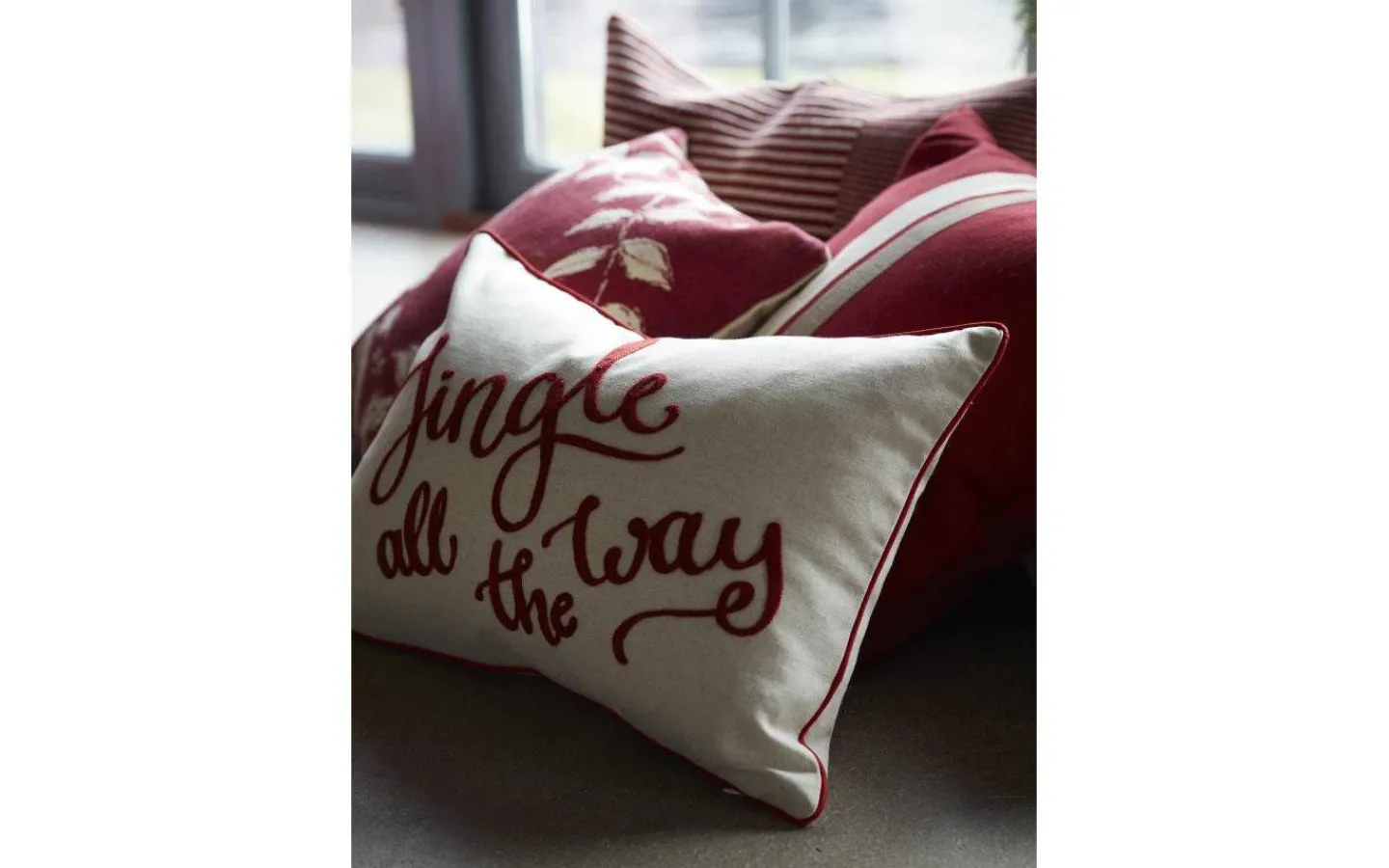 Kuddfodral|Inredning Jul<Svanefors Jingle Kuddfodral 35x50cm Röd