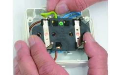 Strömbrytare & Vägguttag<Malmbergs Kapslat vägguttag, 2-vägs, IP44