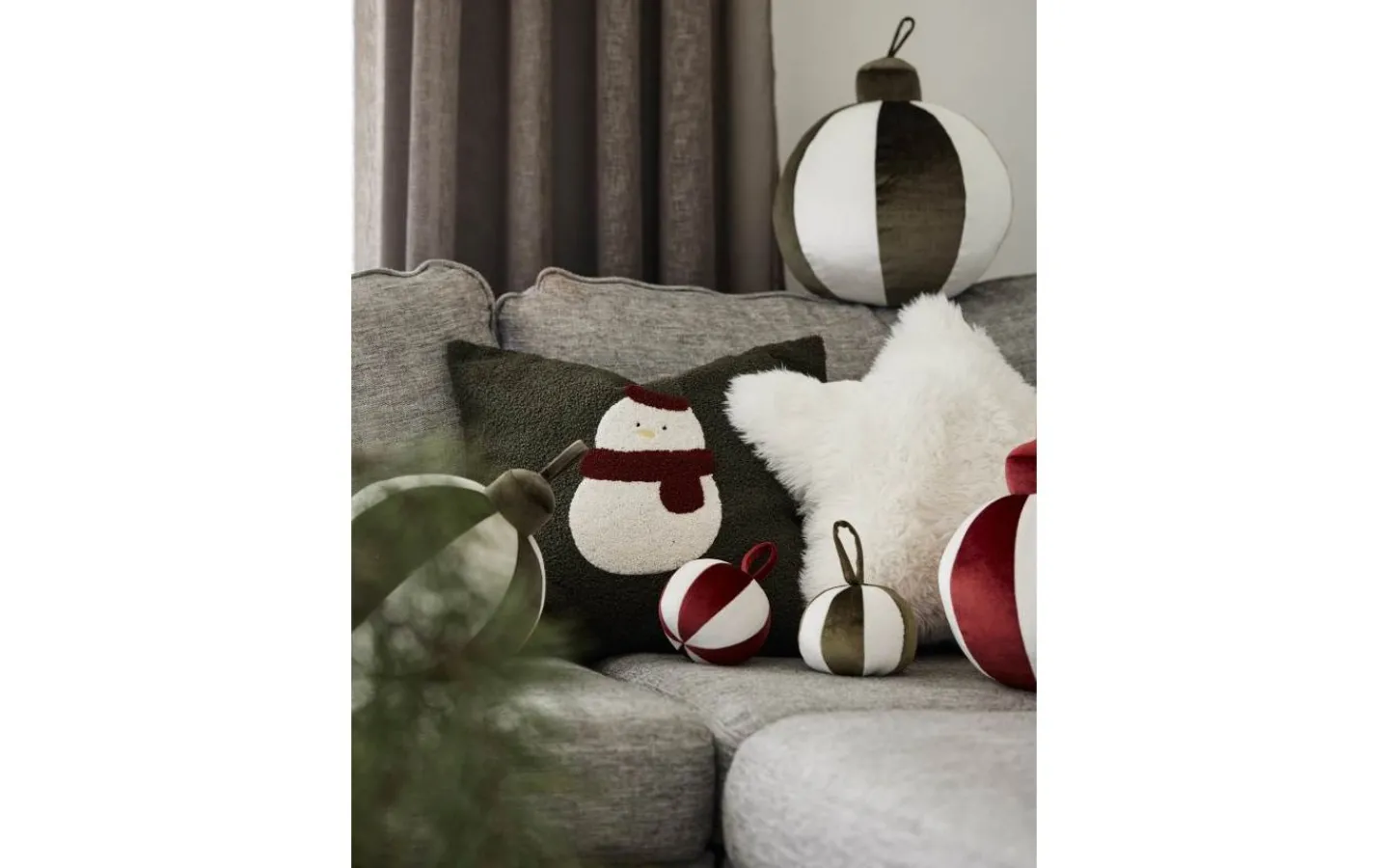 Svanefors Kula Prydnadskudde 28cm Grön* Fyllda Kuddar|Inredning Jul