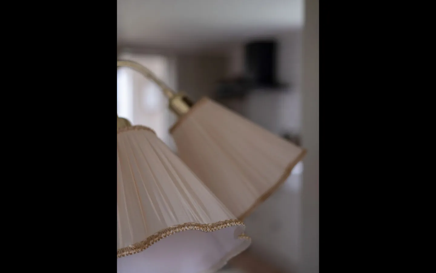 ArmaturHantverk Kurtan Toppringskärm Ø22cm Nougat* Toppringsskärmar|Plisserade Lampskärmar