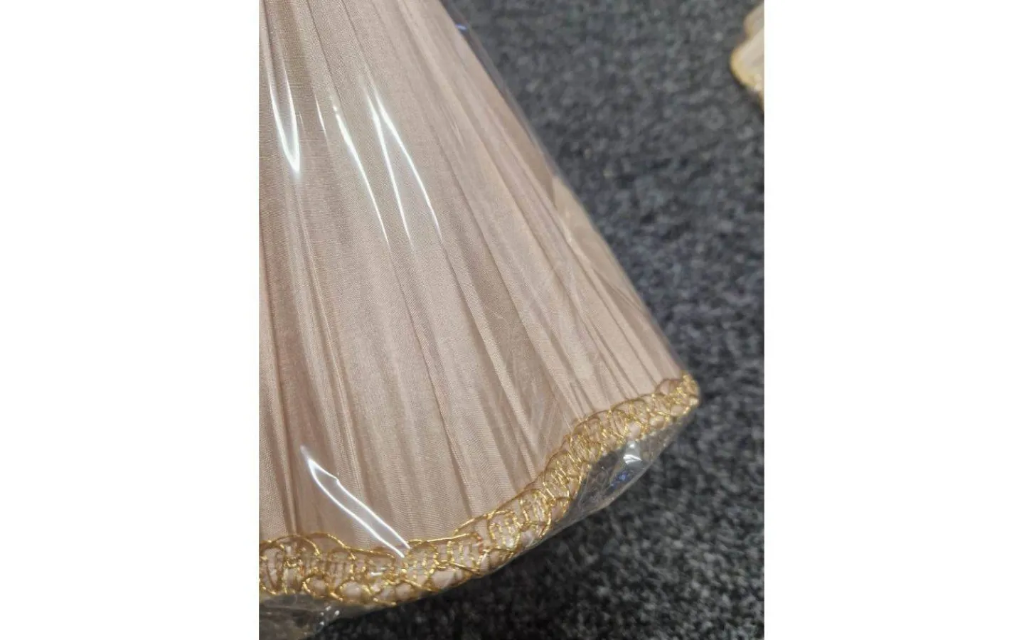 ArmaturHantverk Kurtan Toppringskärm Ø22cm Nougat* Toppringsskärmar|Plisserade Lampskärmar