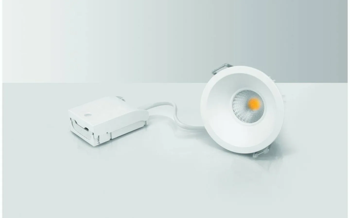 Malmbergs LED-downlight MD-991 Dim to Warm, AC-chip, 6W 1900-3000K, IP44* Downlights, Spotlight|230V Led Spotlights