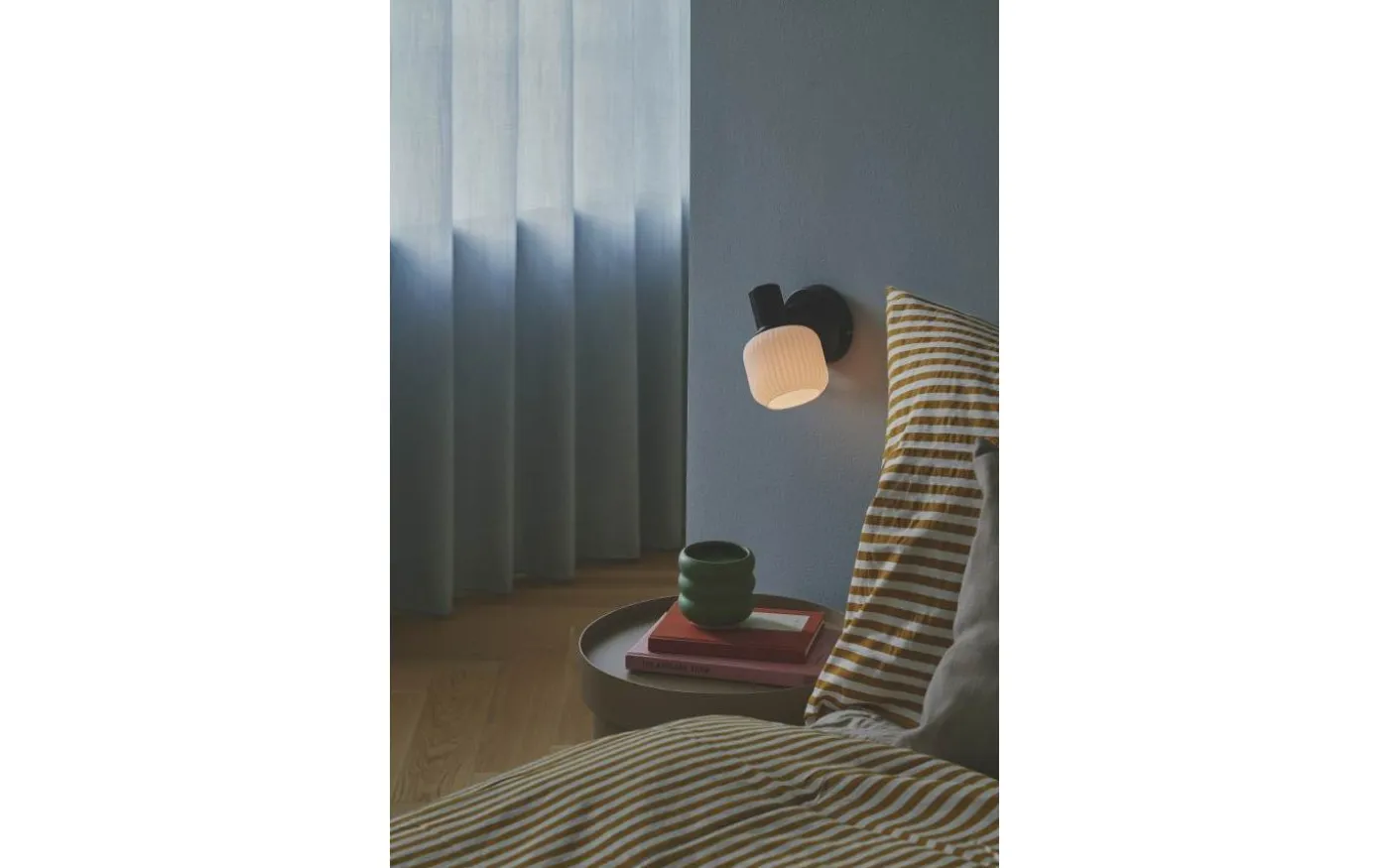 Milford Mini Vägglampa Svart