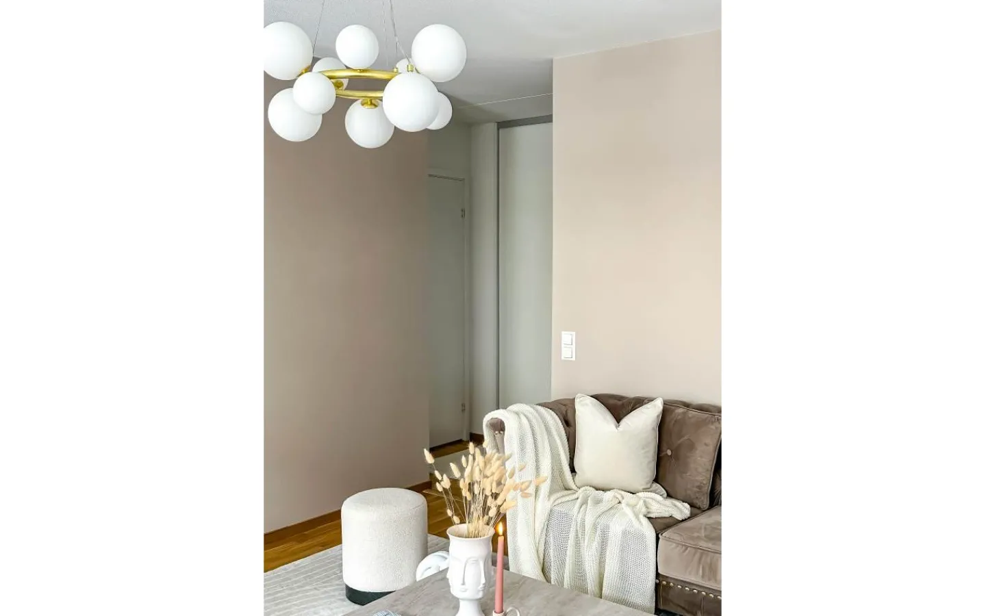 Aneta Molekyl Taklampa 50cm Matt Mässing/Opalvit* Stora Taklampor Ø50-69 Cm