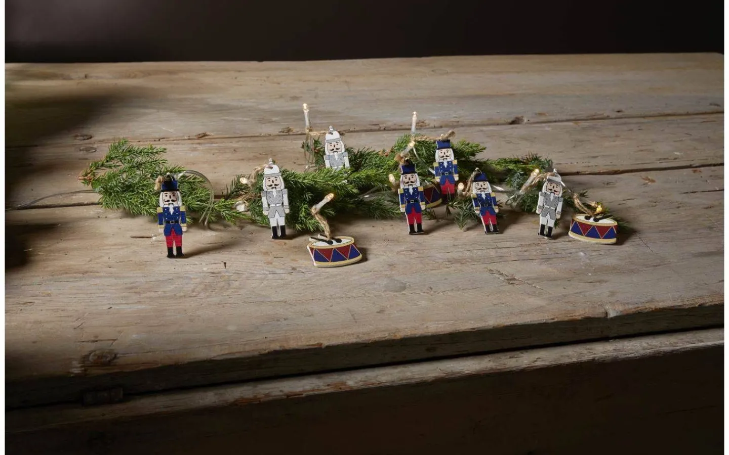 Star Trading Nutcracker Ljusslinga 1,8m Multifärgad Inomhus* Batterislingor