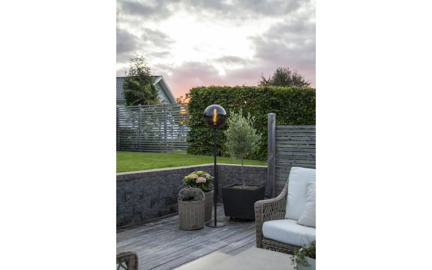 Orby Golvlampa 150cm Svart IP44