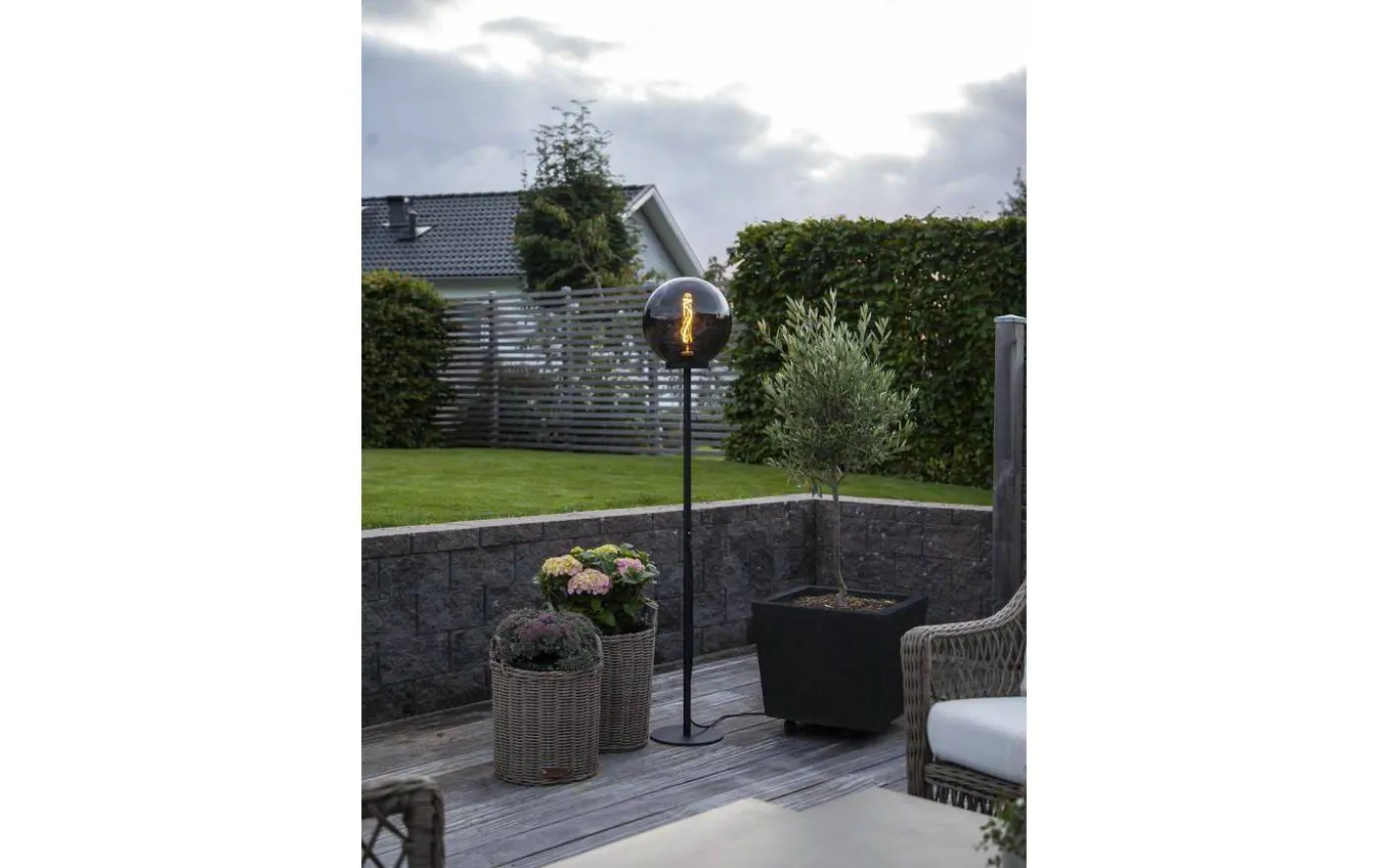 Orby Golvlampa 150cm Svart IP44