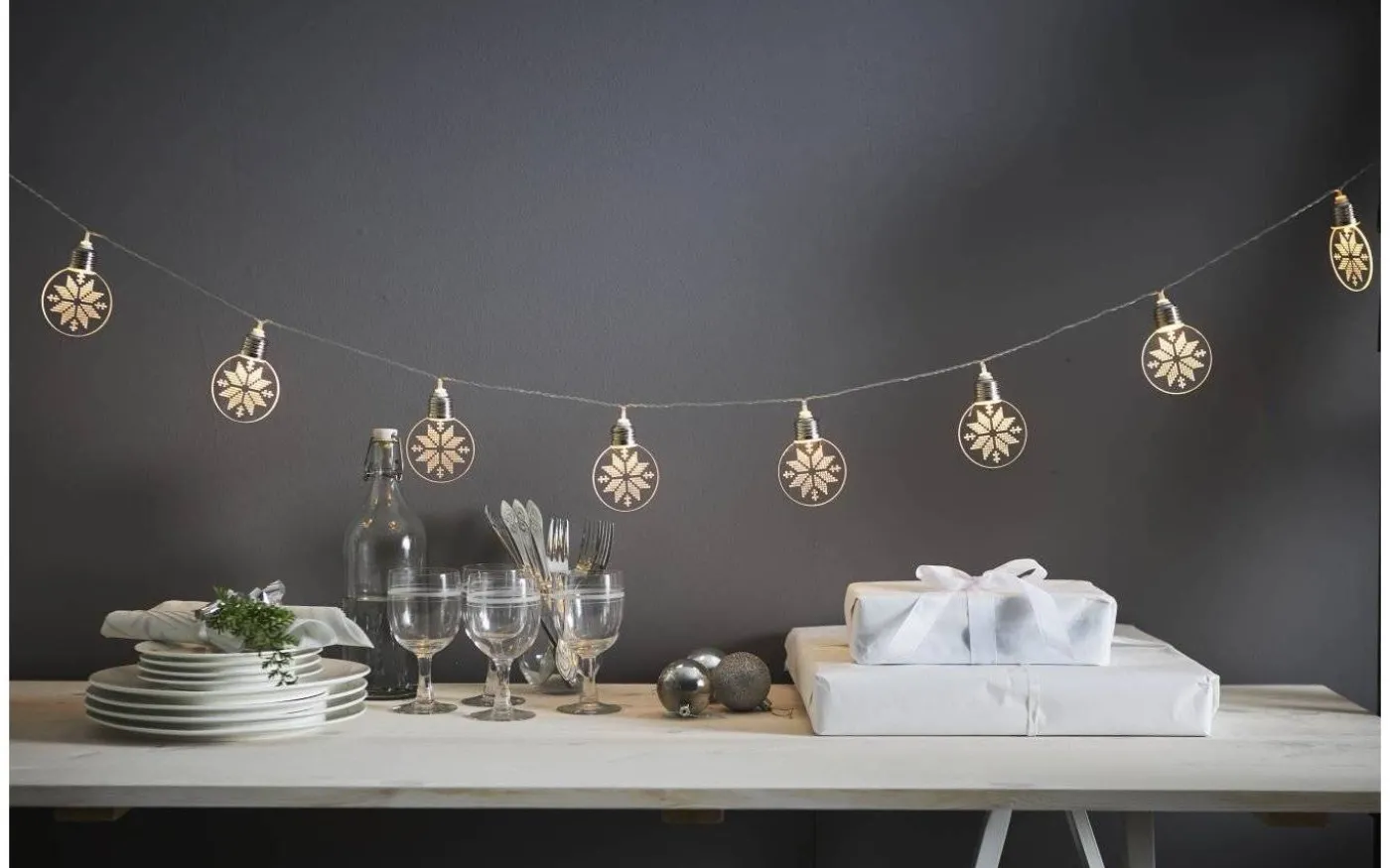 Ornament Batteridriven Ljusslinga 1,8m 10st lampor Inomhus